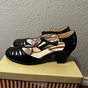 B.A.I.T shoes Size 10
